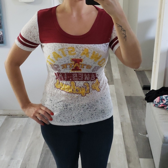 🥳 Iowa State t-shirt - Picture 2 of 7